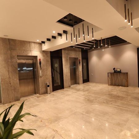 Sri Sri Sri Hotel Khammam Exterior photo